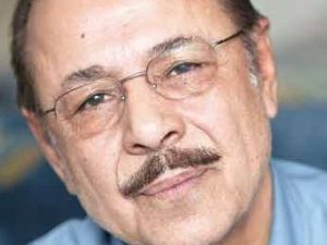 Ünlü sanatçı yoğun bakıma alındı