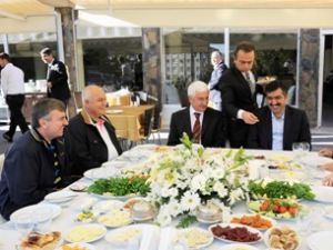 Vali ve belediye başkanları buluştu