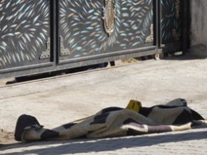 Kamyonetin altında kalan çocuk öldü