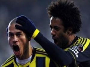 Alex sustu Fenerbahçe durdu!
