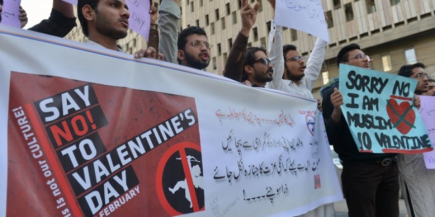 Pakistan'da 14 Şubat yasağı