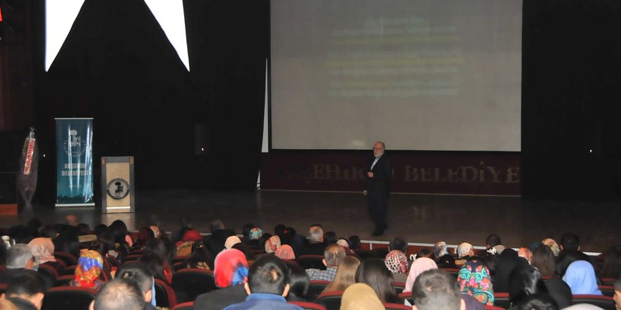 Akşehir’de eğitim seminerleri devam ediyor