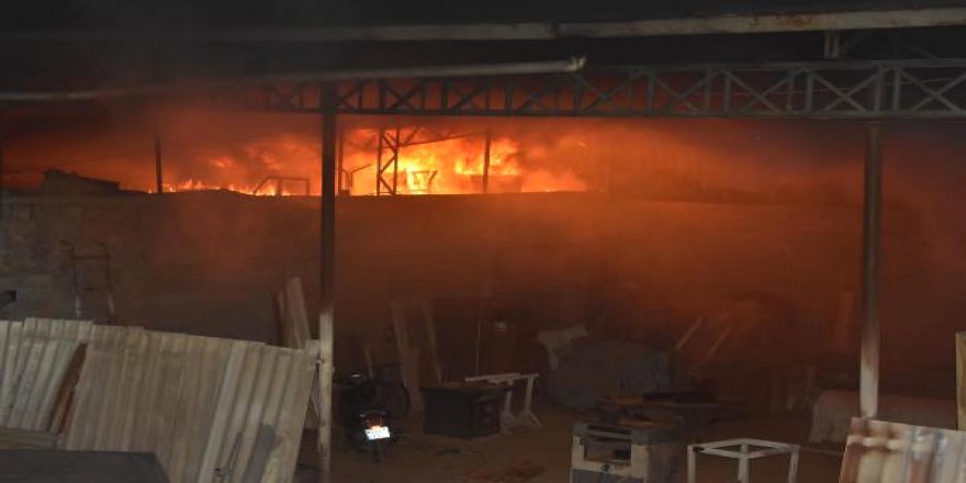 Palet fabrikasında çıkan yangın korkuttu