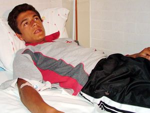 Gücü hala oğlunu kurtarmaya yetmedi