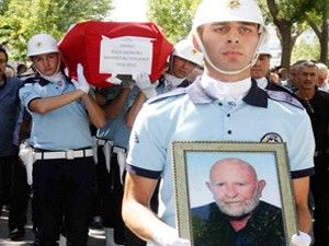 Türkiye'nin en yaşlı emekli polisi vefat etti