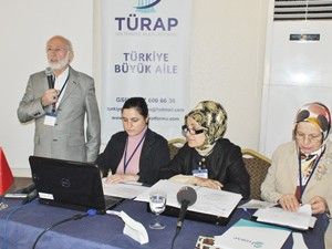 Huzurlu aile ortamı için bir araya geldiler