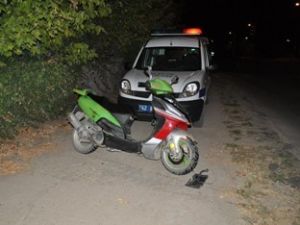 Motosikletten düşerek yaralandı