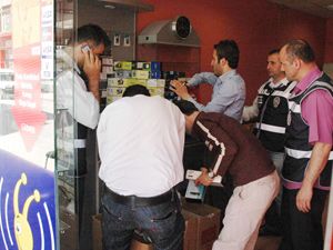Klonlanan cep telefonlarına el konuldu