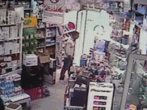 50 saniyede hırsızlık güvenlik kamerasında