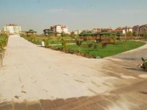 Tarihi höyük park oldu