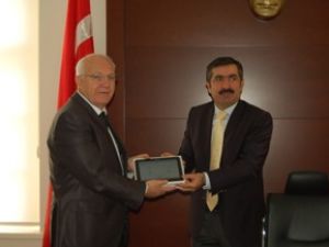 Tablet bilgisayar ile sigara denetimi