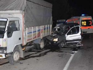 Trafik canavarı işbaşında: 12 kişi öldü 50 yaralı