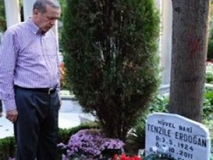 Annesi için Kur'an okudu VİDEO