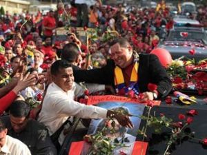 Chavez yeniden seçildi