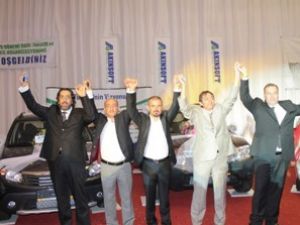 4 otomobil birden!
