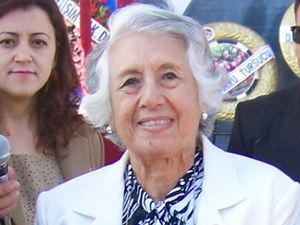 Üstün hizmet ödülüne kimler aday gösterildi?