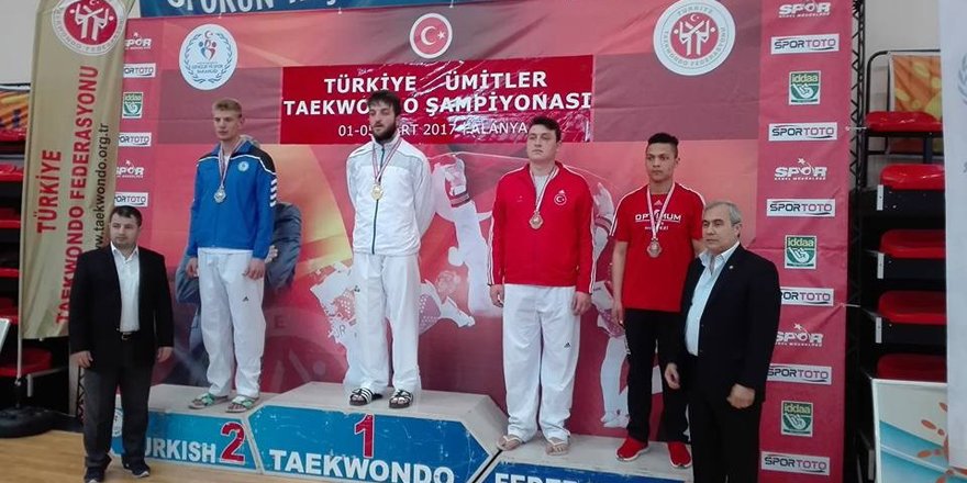 Talha Bayram Tekvando Türkiye ikincisi oldu