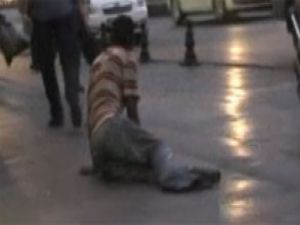 Sakat dilenci zabıtaları peşinden koşturdu!