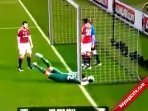 'PES 2012' İbretlik Gol Haberi