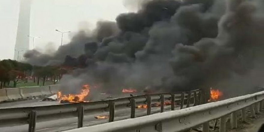 İstanbul'da helikopter düştü