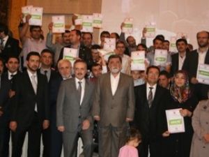 100 aile faizsiz ev sahibi oldu