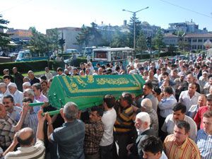 Mustafa Şinasi Coşkun gözyaşlarıyla uğurlandı