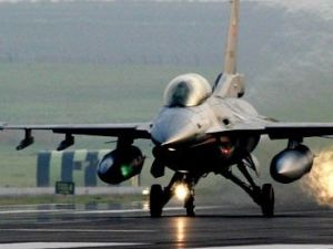 F-16'lar İncirlik Üssü'nde Scramble Alarmı tutuyor