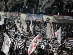 Beşiktaş tribünlerinde arbede