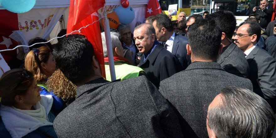 Erdoğan 'hayır' çadırını ziyaret etti