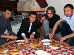Yabancı öğrencilerin buruk bayram sevinci