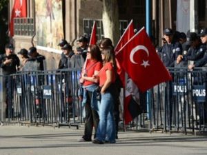 Başkent savaş alanına döndü VİDEO