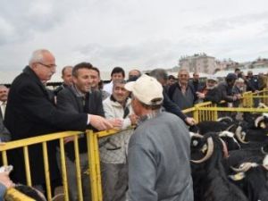 Bayramda yüzleri güldürdü