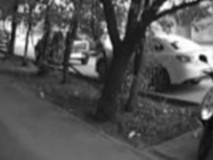 20 saniyede motosikleti böyle çaldı