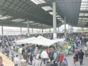 Pazarda ÖSS nedeniyle yarım gün hizmet