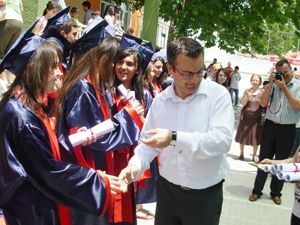 İdeal Koleji’nde mezuniyet coşkusu
