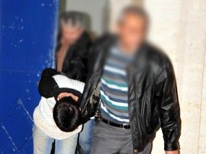 Çaldı, satamayınca yakalandı