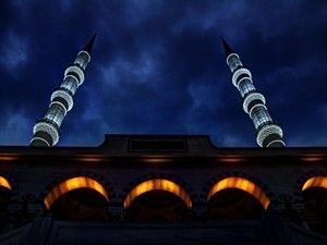 Hacıveyiszade Camii büyülüyor