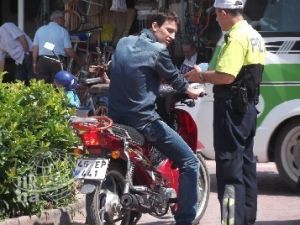 Motosiklet sürücülerine sıkı denetim