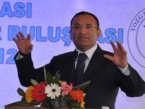 Bekir Bozdağ: Türk çocuklarını hristiyanlaştırıyorlar