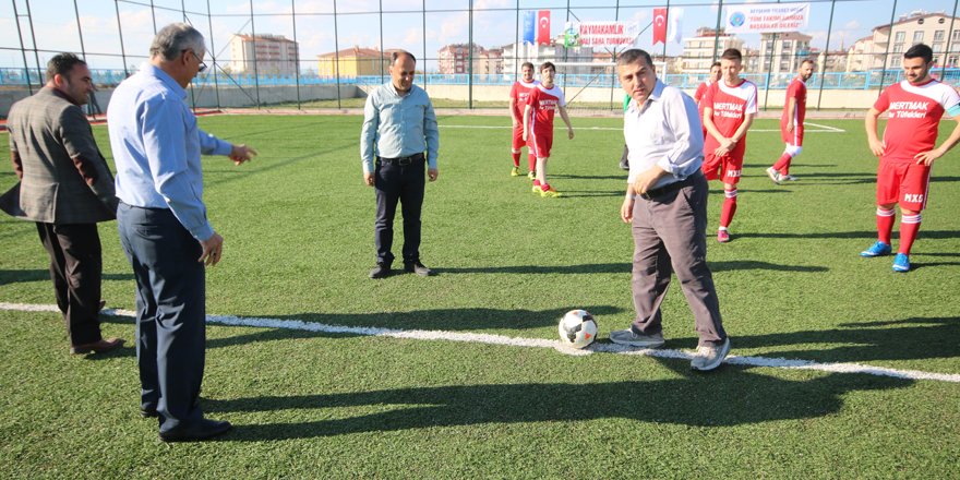 Beyşehir’de şehitler anısına futbol turnuvası başladı