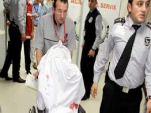 Uyardığı öğrenci öğretmenini bıçakladı
