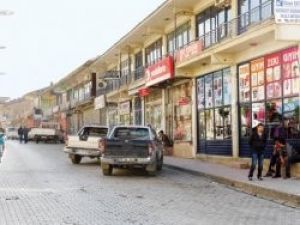 Şemdinli esnafı PKK'ya karşı kepenk kapattı