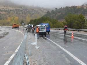 Karaman'da işçi taşıyan otobüs devrildi: 18 yaralı
