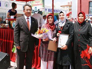 KARMEK öğrencileri diplomalarını aldı