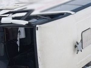 Cenaze taşıyan otobüs devrildi: 3 ölü