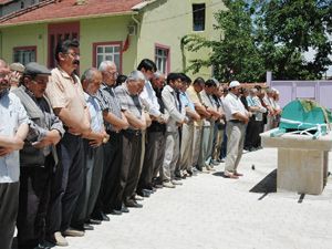 Cila ailesi annesini kaybetti