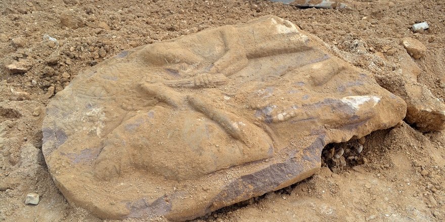 Bir yıldır kayıp olan 2 bin 700 yıllık 'stel' bulundu