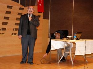 Sarayönü'nde ''Mutlu bir yuva için'' konferansı
