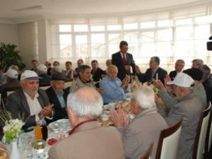 KARMEK huzurevi sakinlerini ağırladı