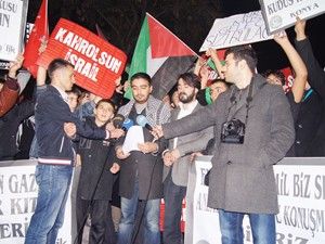 Filistin'e destek sürüyor